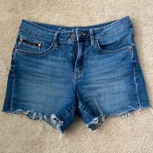 Women’s Calvin Klein jean shorts 27